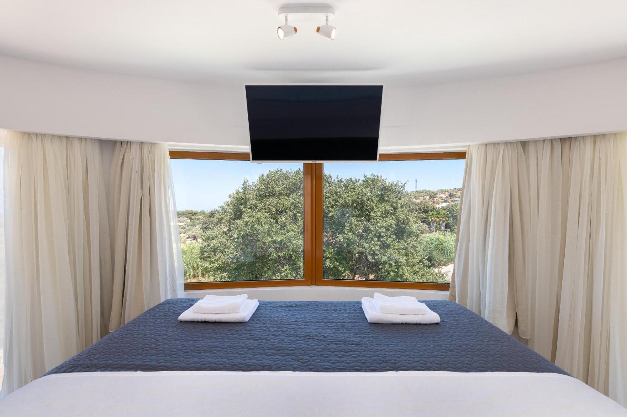 Hamilton Grand Villa *