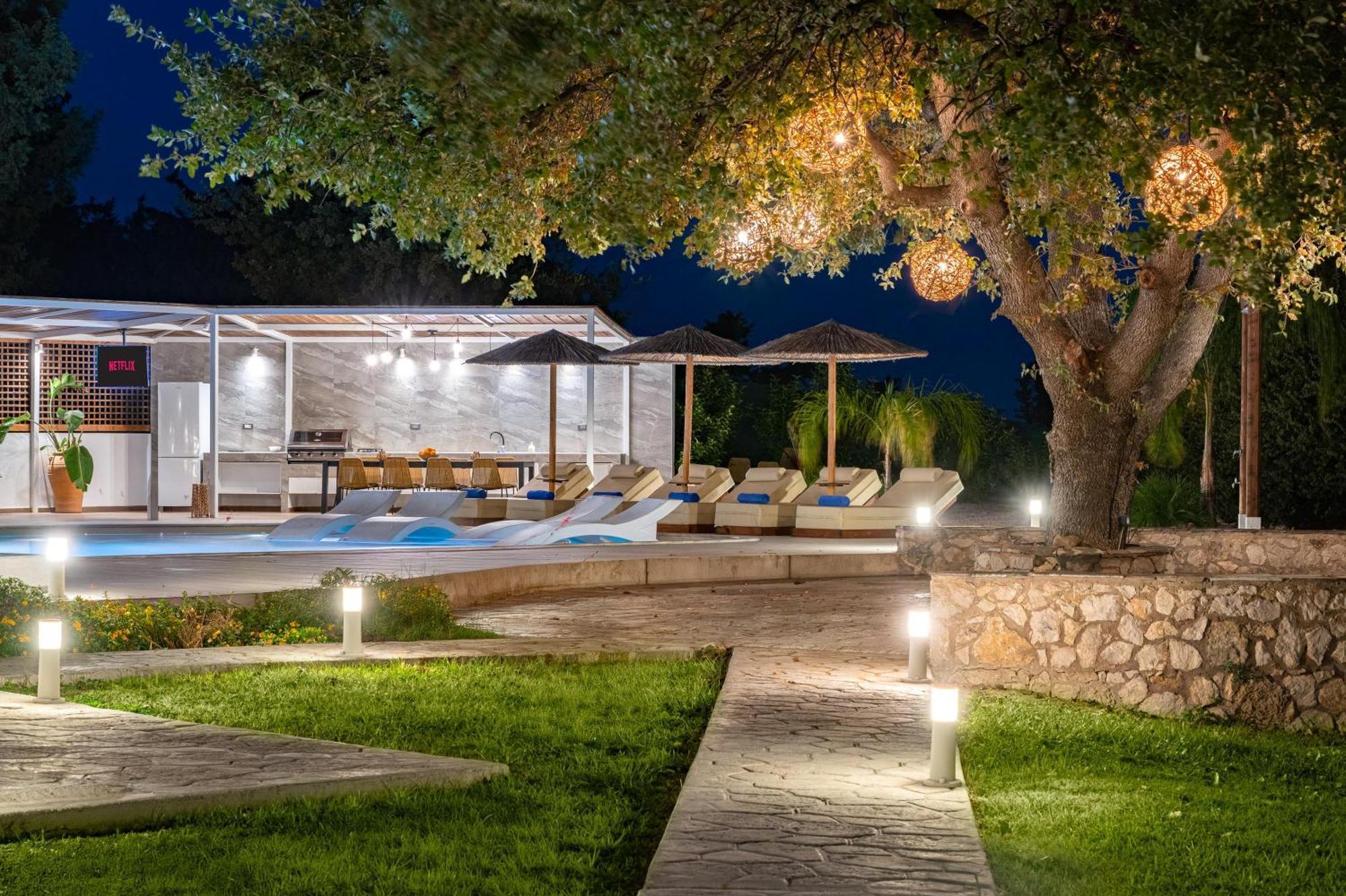 Hamilton Grand Villa *