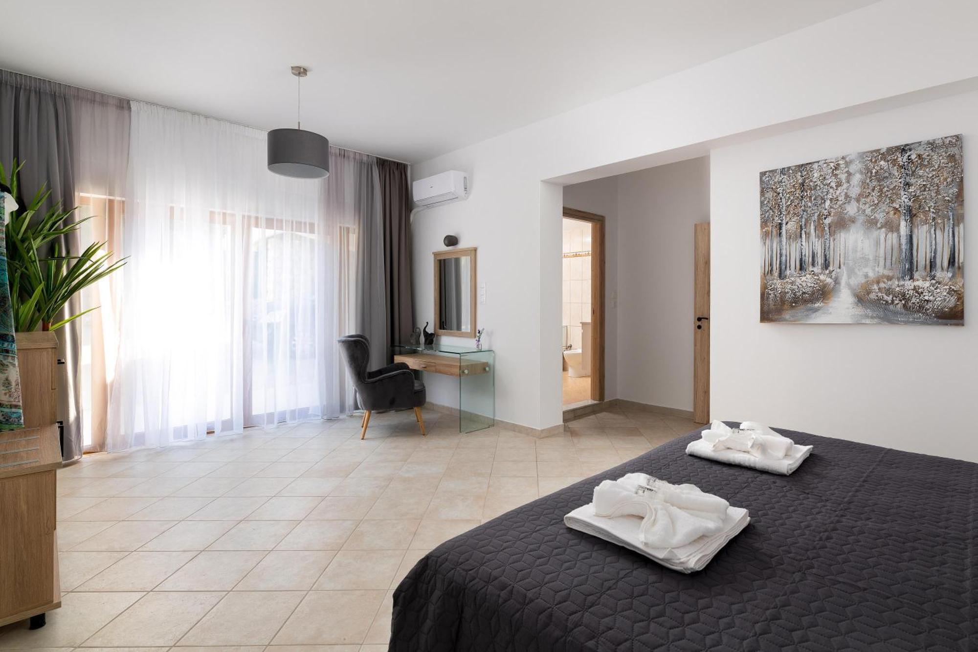 Hamilton Grand Villa